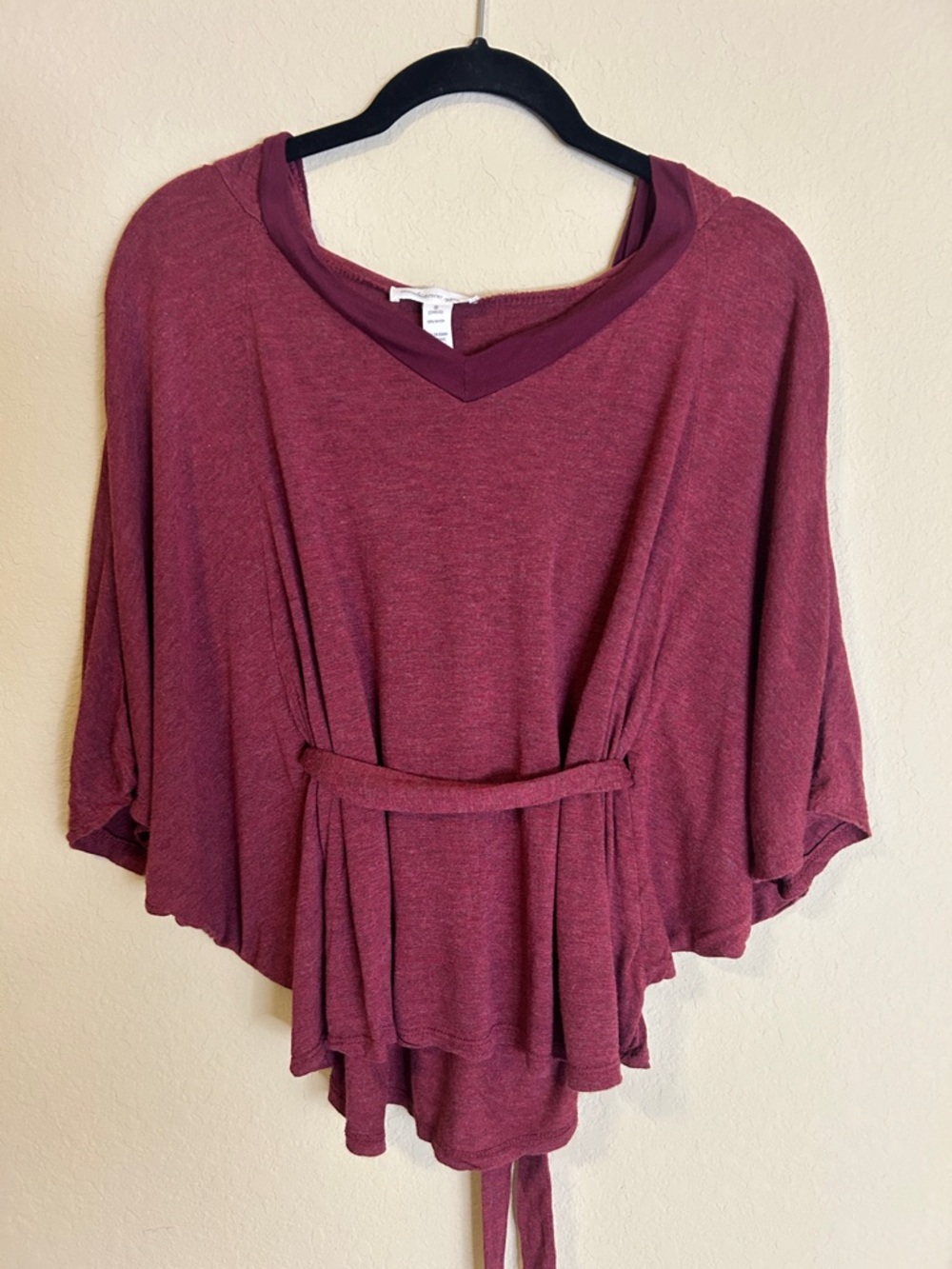 Ambience Apparel Cropped Kaftan Blouse
Size Small